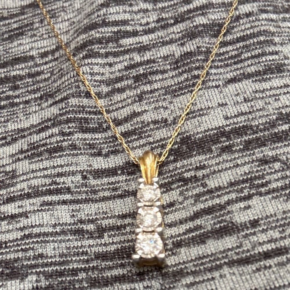 Lab Diamond Pendant - Picture 3 of 3